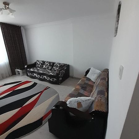 Apartament La Denis Bîrlad Buitenkant foto