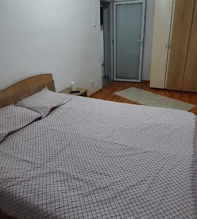 Apartament La Denis Bîrlad Buitenkant foto